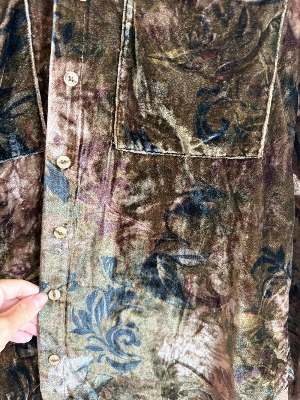 Anthropologie Pilcro Hadley Relaxed Button Down Shirt Velvet Paisley Floral $138 - Picture 7 of 10